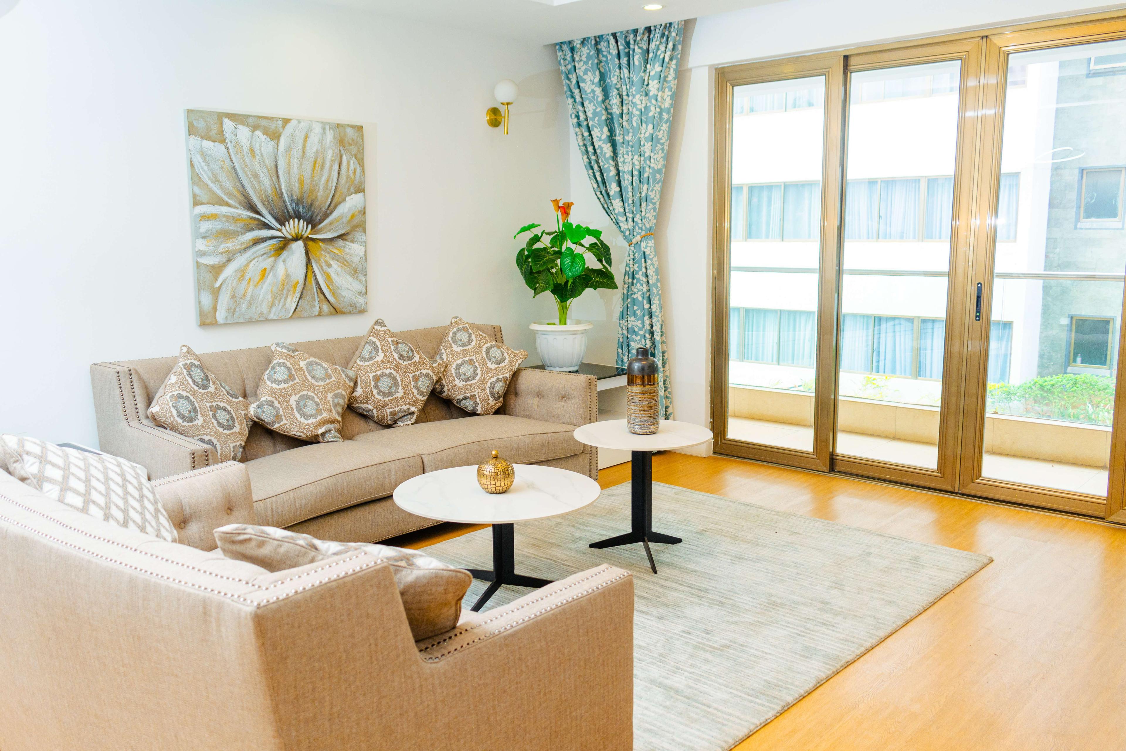 2 And 3 Bed Apartments 